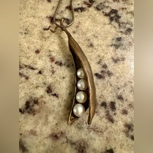 Michael Michaud Design Pea Pod Pearl Necklace – Botanical Inspired